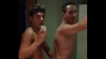 Sexo com gay bem maduro e potente