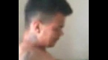 Vídeo de sexo casero amador caiu na net