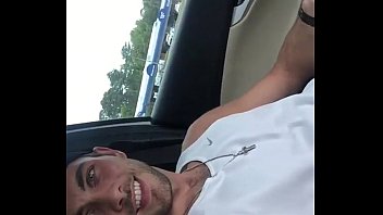 Xvideo amador gay sexo dentro do carro