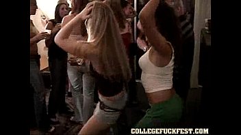 Sexo college party orgy fest videos