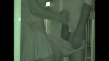 Vídeo de mulher vizinha casada fazendo sexo ao vivo