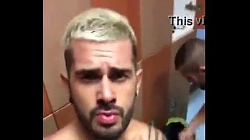 Brasileiros gay fazendo sexo na academia