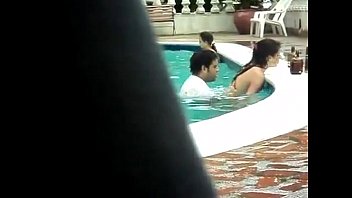 Video de sexo estuprada na piscina