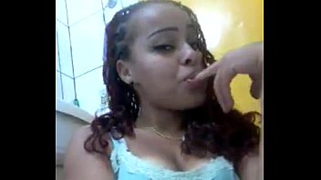 Video de sexo comendo o cu da loira brasileira