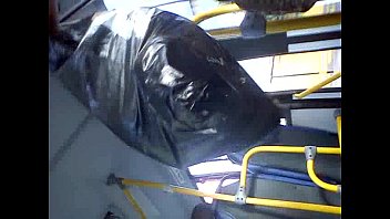 Flagra de sexo em onibus trem