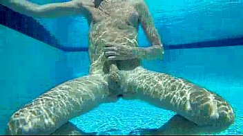 Videos de sex xnxx piscina gay
