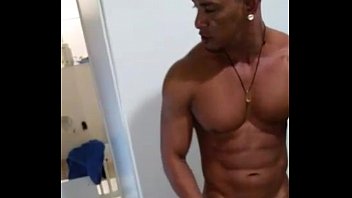 Sexo gay brasileiro entre machos