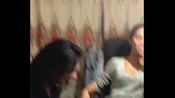 Videos de sexo lesbico amiga estrupa a outra amiga