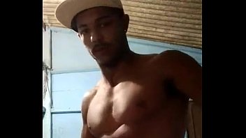 Leke moreno gay fazendo sex