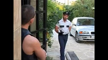 Policial sexo bruyal gay
