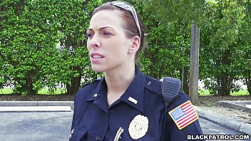 Policias forçando mulheres sex