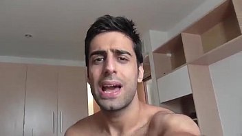 Videos sexo bomba peniana gay peludo