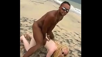 Flgras de sexo nas praias brasil
