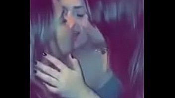 Lesbian.kiss sex brasil