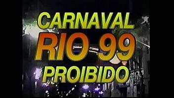 Sexo em locais proibidos no carnaval 2001