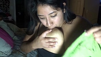 Foto sexo lesbia sucking milk lactation