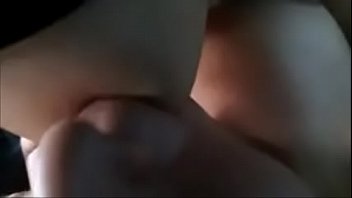 Sexo chupando peito massagem
