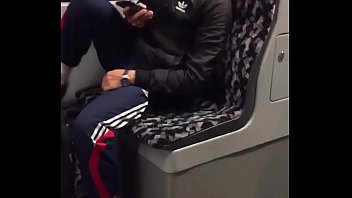 Sexo gay amador metrô
