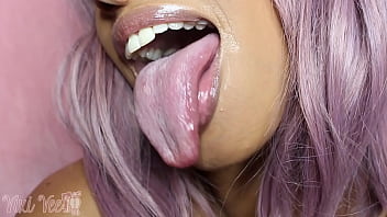 Long tongue oral sex xvideos