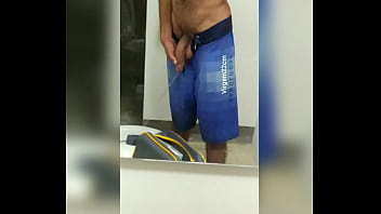 Videos de sexo gay nacional mijando e comendo