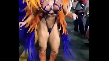 Carnaval 2018 caiu o tapa sexo