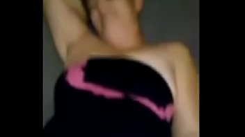 Sexo on laine webcam amador filho massageando a mae calcinha