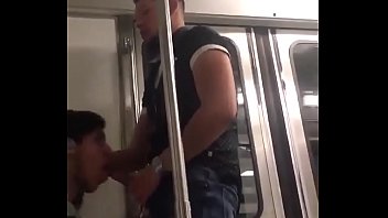 Video gay sexo mao boba no metro