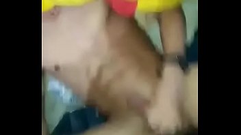 Sexo gay com negao gozando na garganta