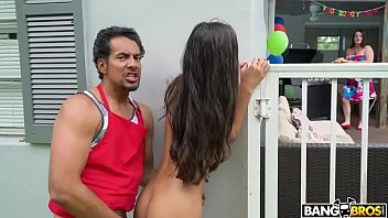A mae fazendo sexo com o namorado da filha