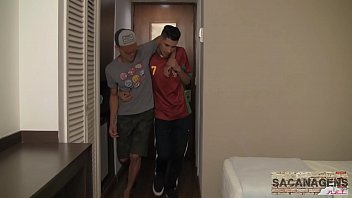 Video de soldado fazendo sexo com amigo gay