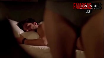Homen faz sexo com mulher dormindo