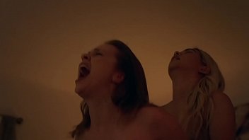 Sense8 lesbian sex scene episode