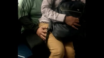 Sexo gay em metro