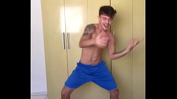 Homem negro dancando sensual gay sexo video