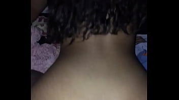 Fudendo sexo morena do cabelo loiro