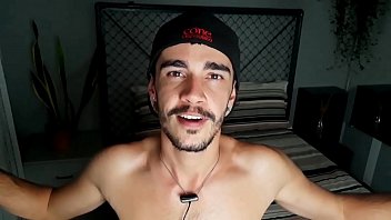 Conto de sexo gay na escola