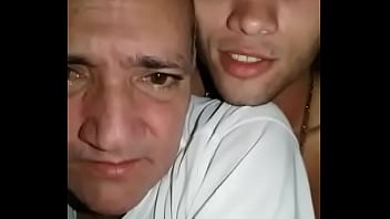 Metendo com.coroa 23cm sexo gay