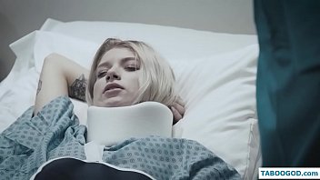 Sexo fodendo com tesão no hospital com médico gostoso