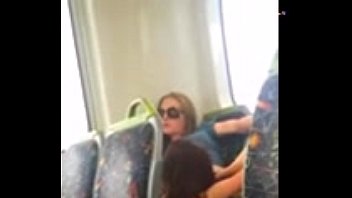 Video de novinha no onibus fazendo sexo