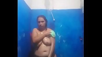 Video sexo gratis vendo meu tiu tomando banho
