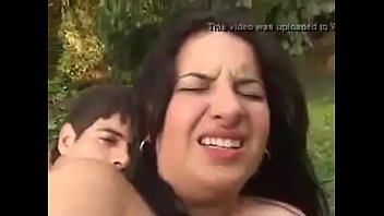 Brasileira fazendo sexo anal pela primeira vez e chorando