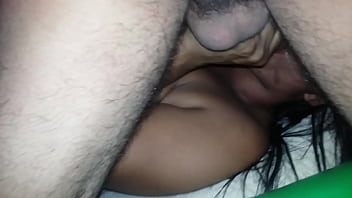 Filmo de sexo com mulher e homem gozano na boca