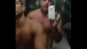 Sexo gay brasileiro com paizao e filhinho