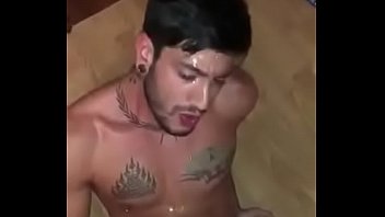 Videos amadores gay em.sexo com gozada e mijada na boca