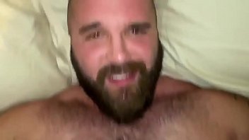 Sexo gay com urso peludo comendo novinho xvideos