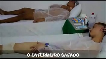 Enfermeiro gay fazendo sexo com seus paçientes dentro do hospital