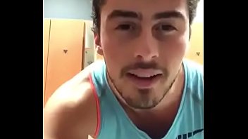 Videos gay de sexo em vestiario de academia