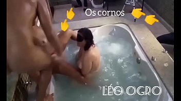 Casal sex na banheira