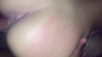 Video sexo roludo machucando novinha