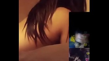 Garota fazendo sexo ao vivo no whatsapp